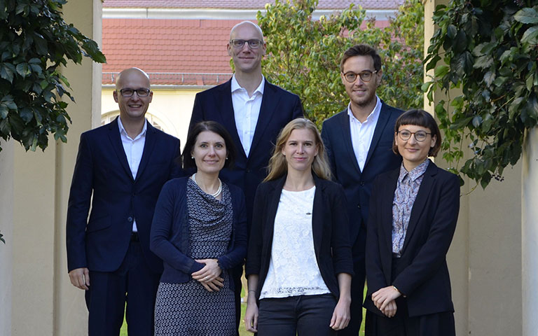 Team of the Chair of Strategic Management and Decision Making, with From left to right: Dennis Heumann, Astrid Tröster, Prof. Dr. Philip Meissner, Theresa Voigt, Christoph Keding, Afrodita Bojadjieva, Berlin campus, ESCP