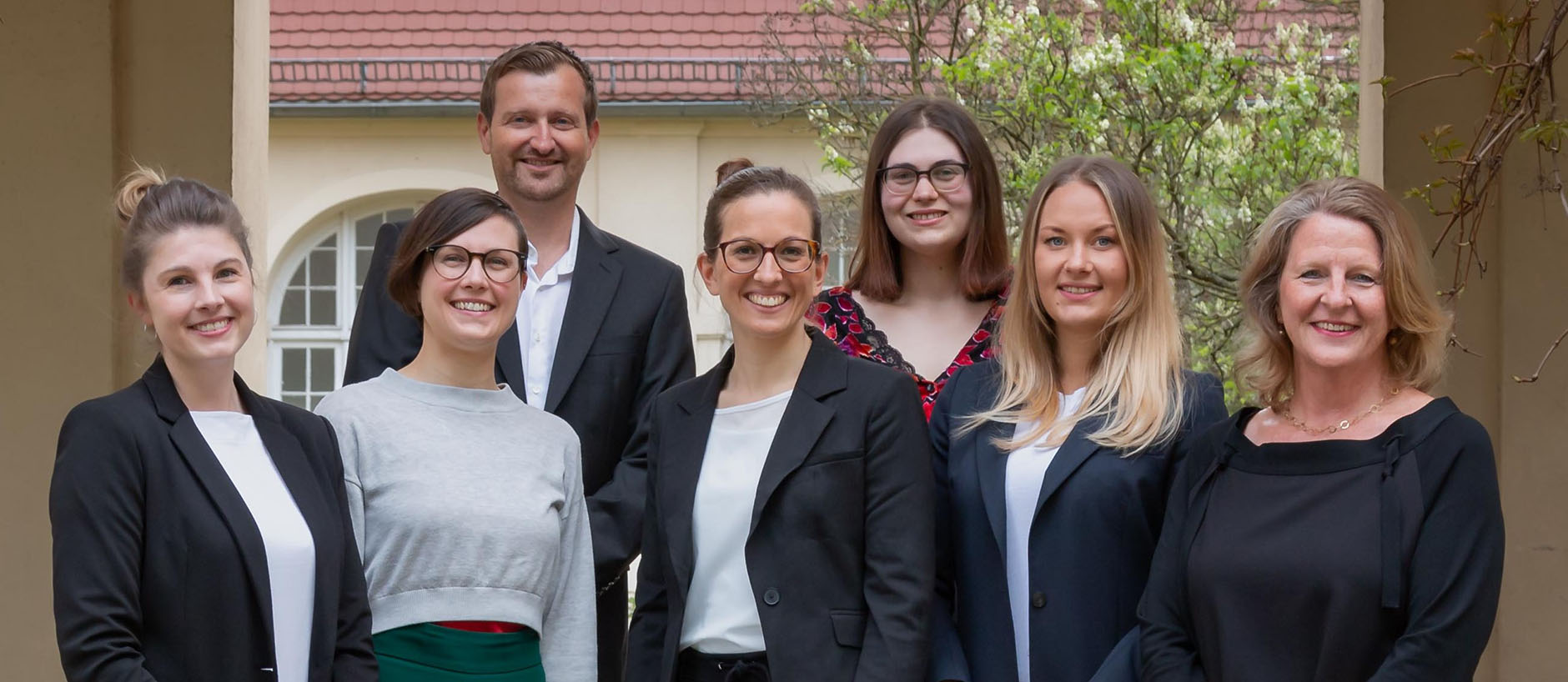 Team picture of the Chair of Human Resource Management & Intercultural Leadership, Berlin Academic chair, ESCP